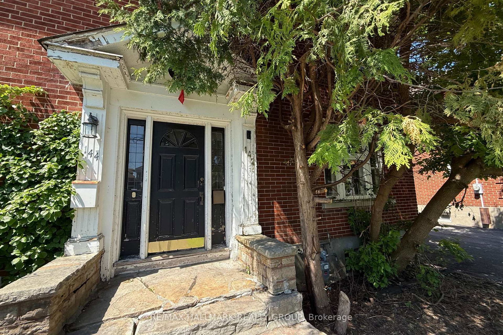 142-clarendon-avenue-ottawa-ontario-x13766748