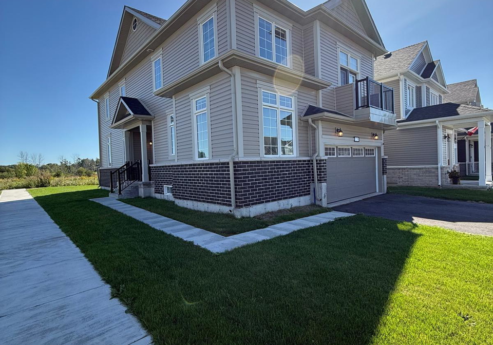 128-oakmont-drive-loyalist-ontario-x13766860