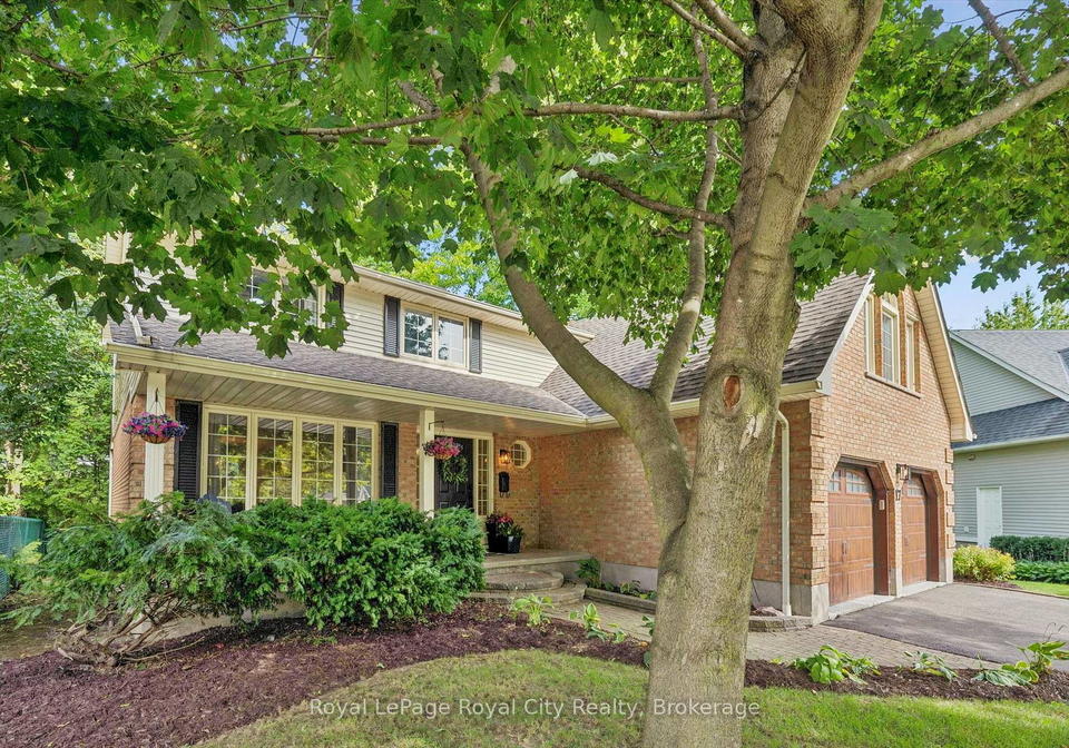 17-sugarbush-place-guelph-ontario-x13766896