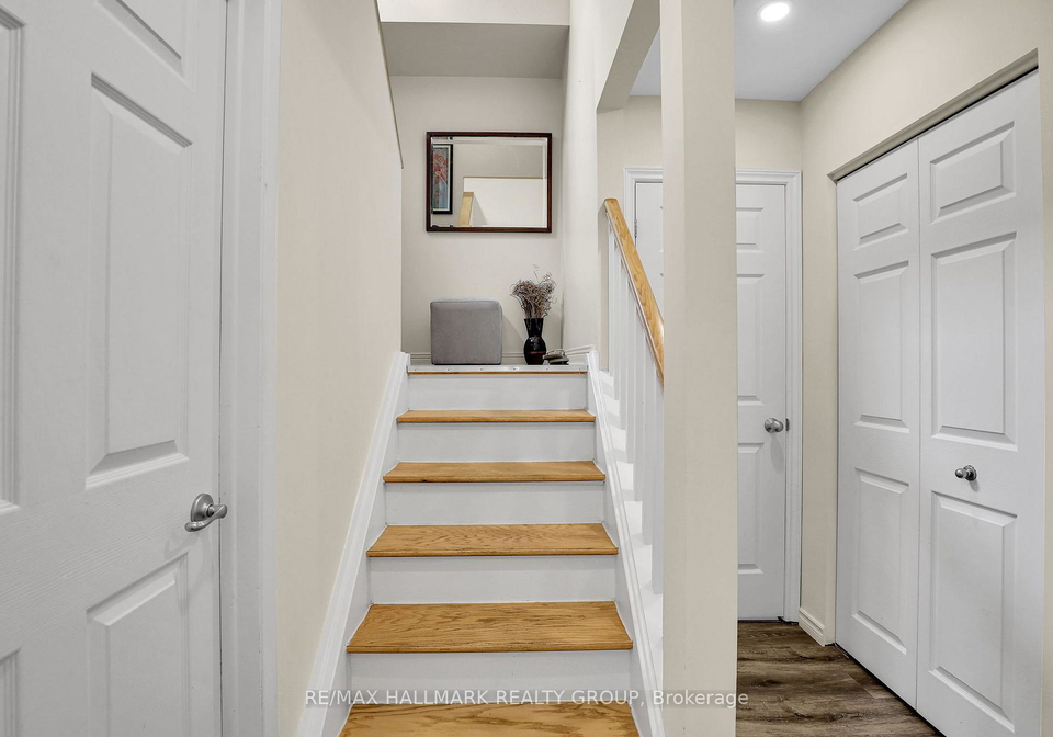 525-hilson-avenue-ottawa-ontario-x13766902