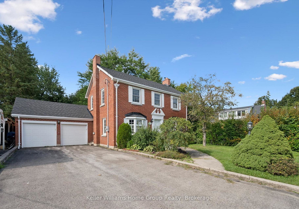 225-elora-street-centre-wellington-ontario-x13767152
