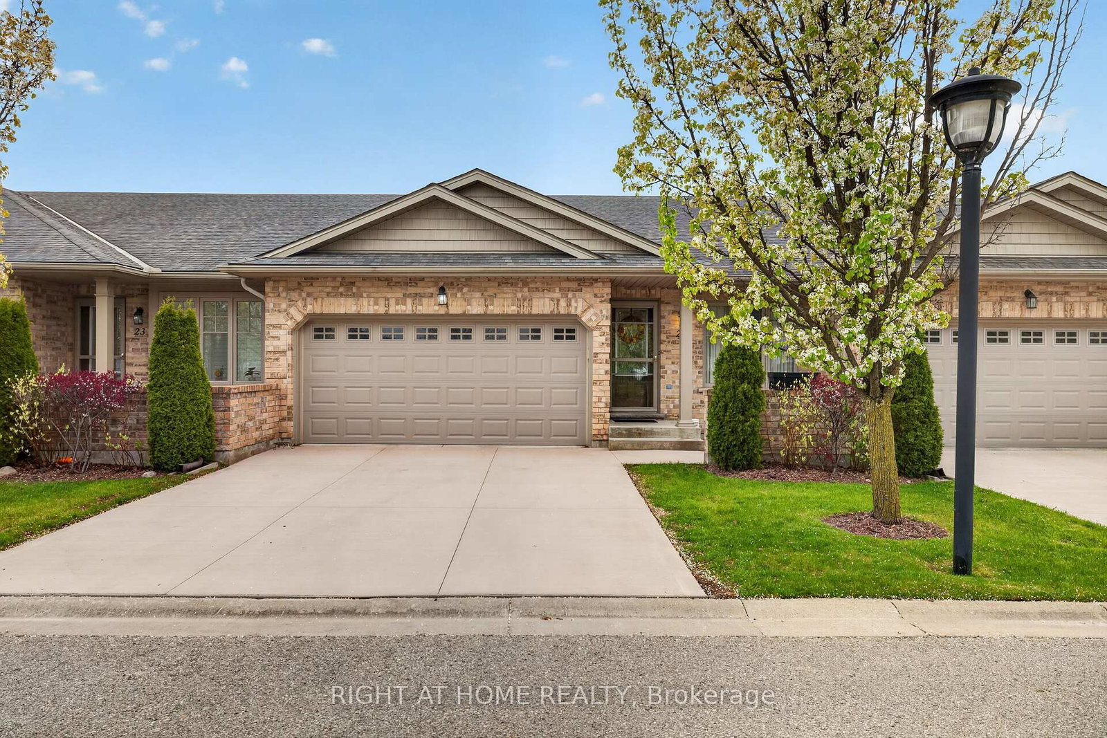 2100-denview-avenue-london-north-ontario-x13767212