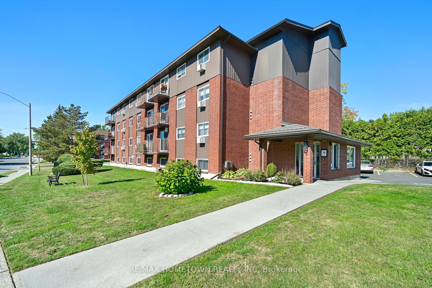 6-charlotte-place-brockville-ontario-x13767472