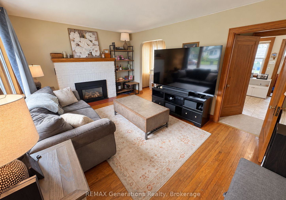 251-francis-street-w-thunder-bay-ontario-x13767656