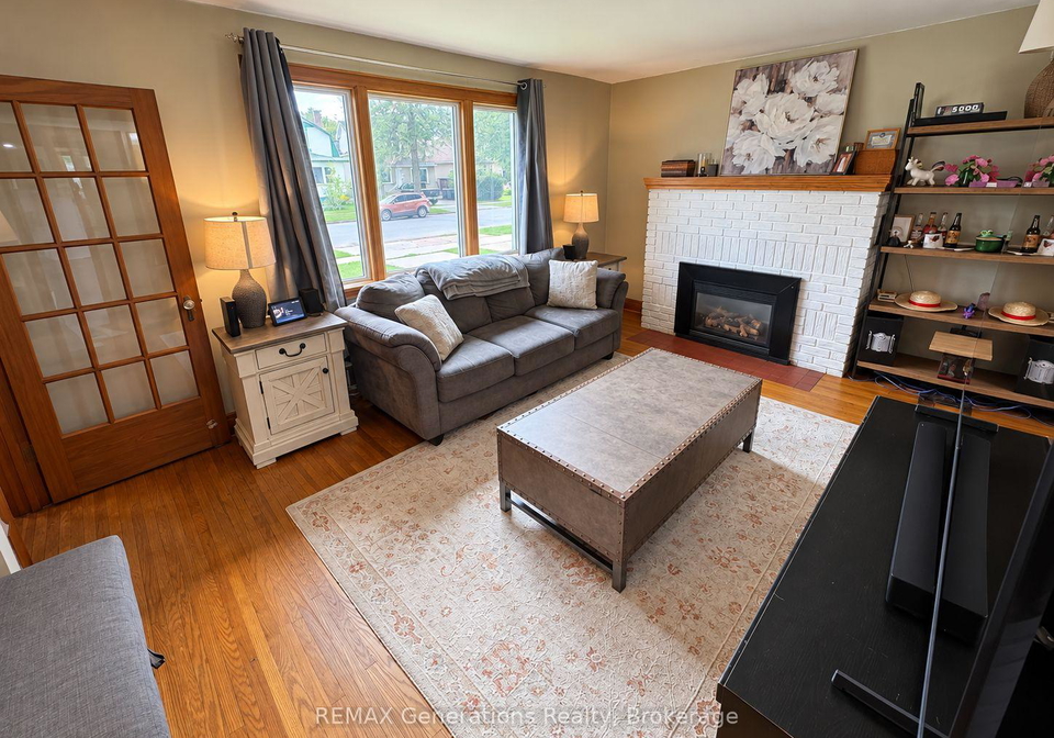 251-francis-street-w-thunder-bay-ontario-x13767656