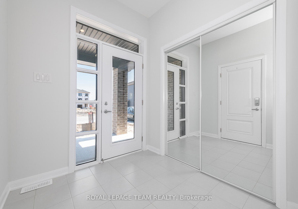 719-doneraile-walk-ottawa-ontario-x13767758