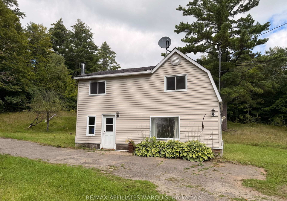 8774-highway-511-highway-lanark-highlands-ontario-x13768274