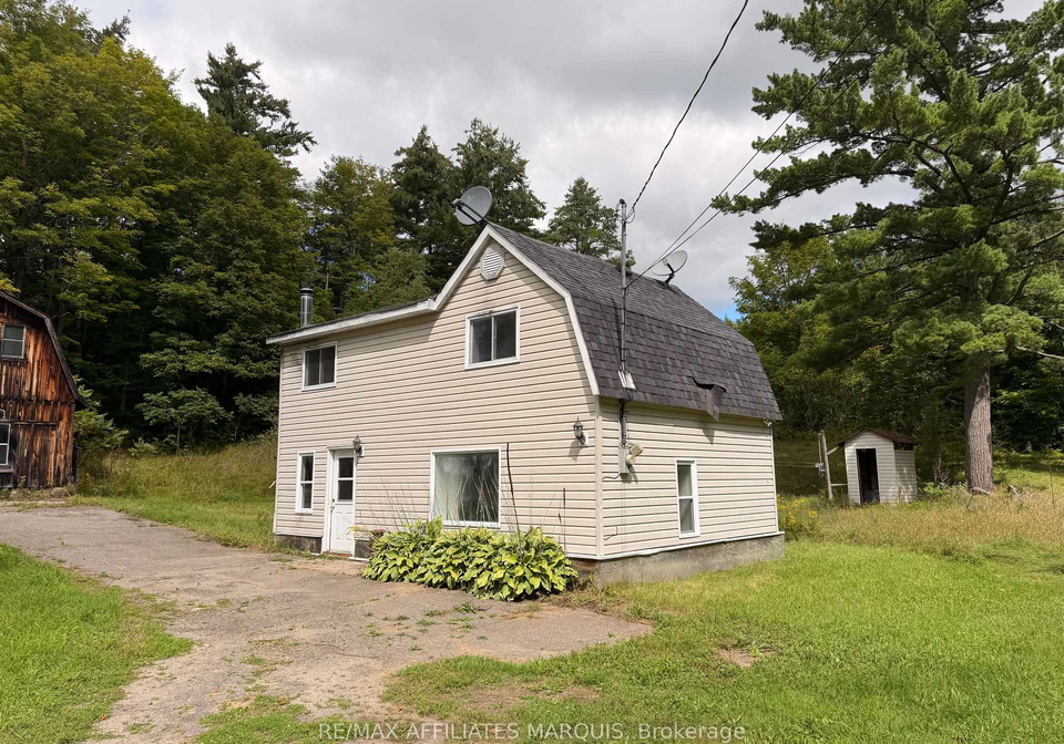 8774-highway-511-highway-lanark-highlands-ontario-x13768274