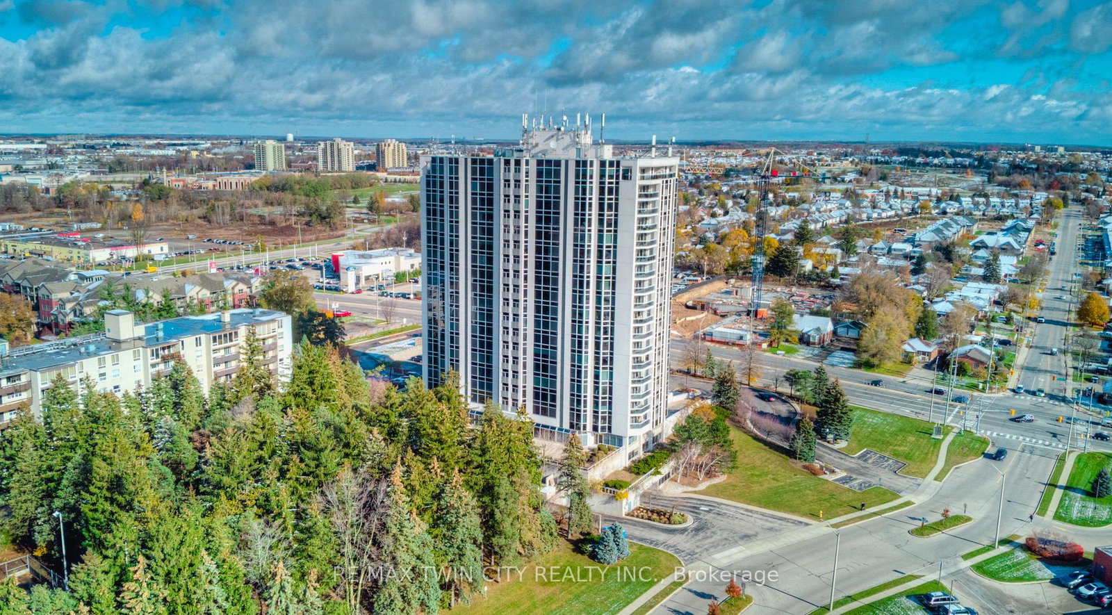 190-hespeler-road-cambridge-ontario-x13768536