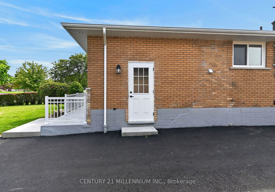 40-purdy-crescent-hamilton-ontario-x13769054
