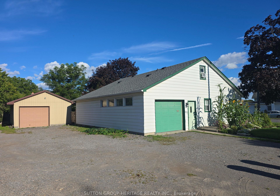253-sidney-street-quinte-west-ontario-x13769218