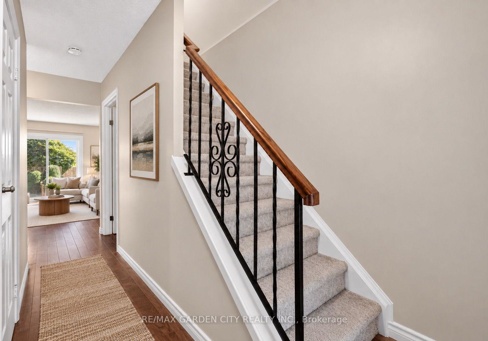 1115-paramount-drive-hamilton-ontario-x13769356