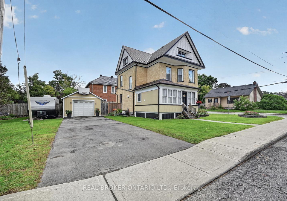 27-abel-street-smiths-falls-ontario-x13769792