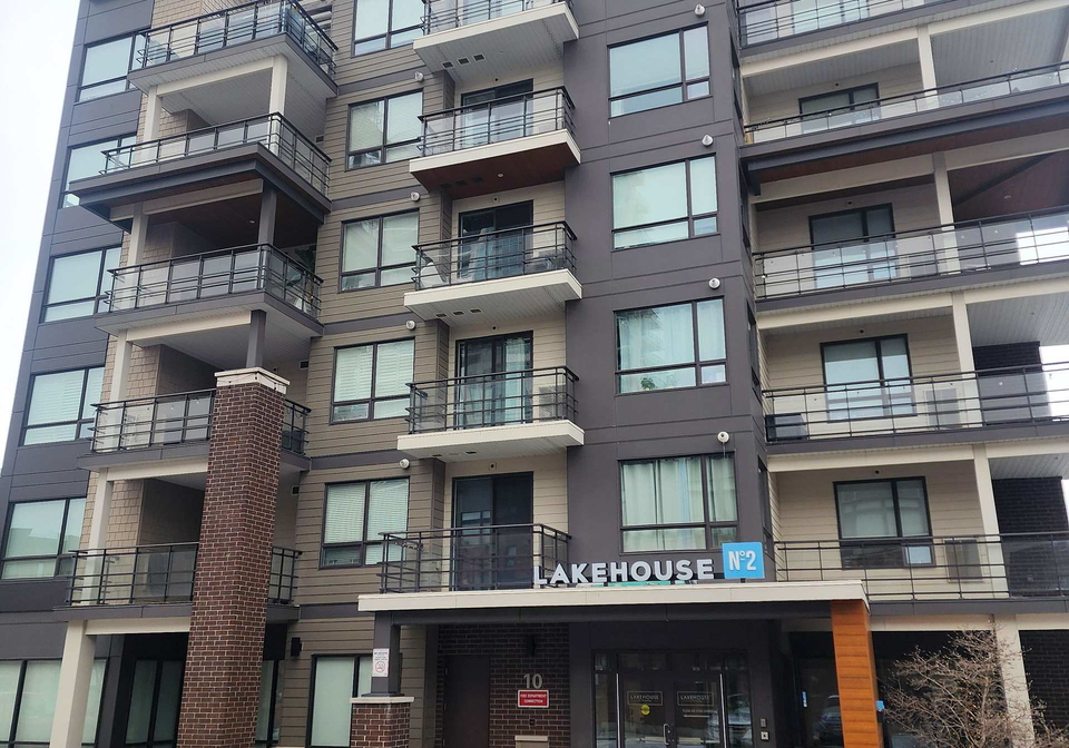 10-esplanade-lane-grimsby-ontario-x13769856