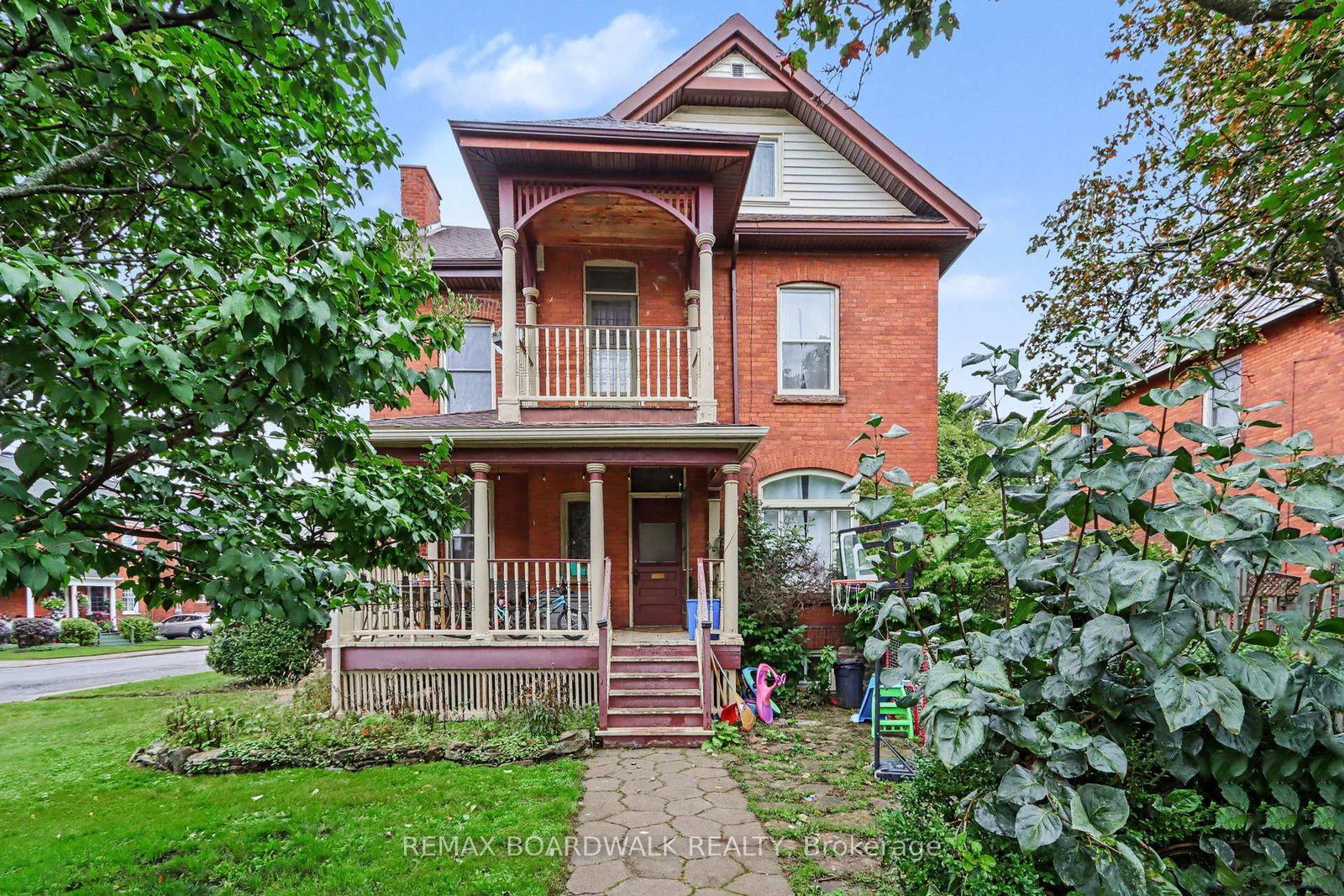 10-glen-avenue-smiths-falls-ontario-x13770136