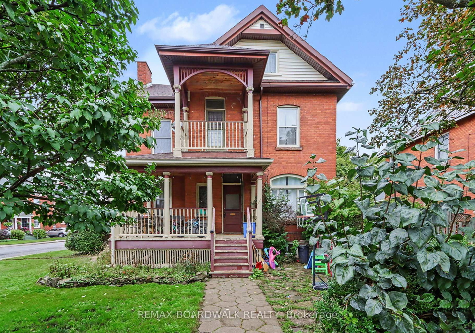 10-glen-avenue-smiths-falls-ontario-x13770136