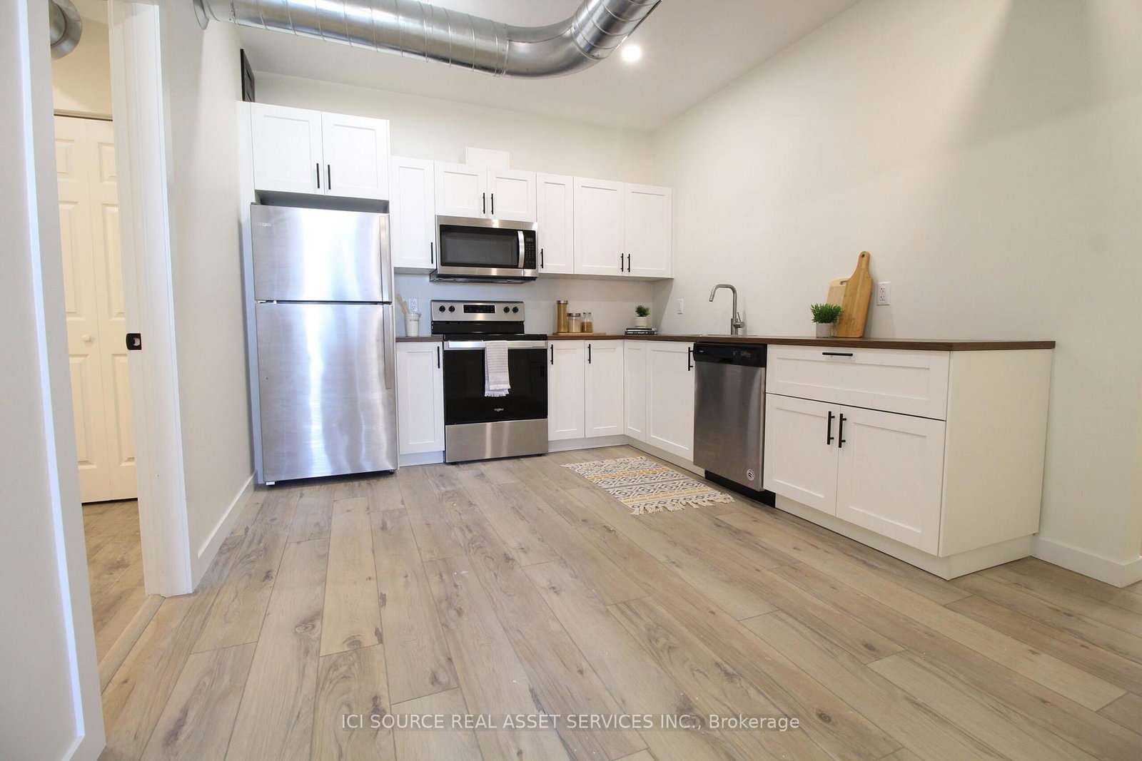 2-talbot-street-s-essex-ontario-x13770382