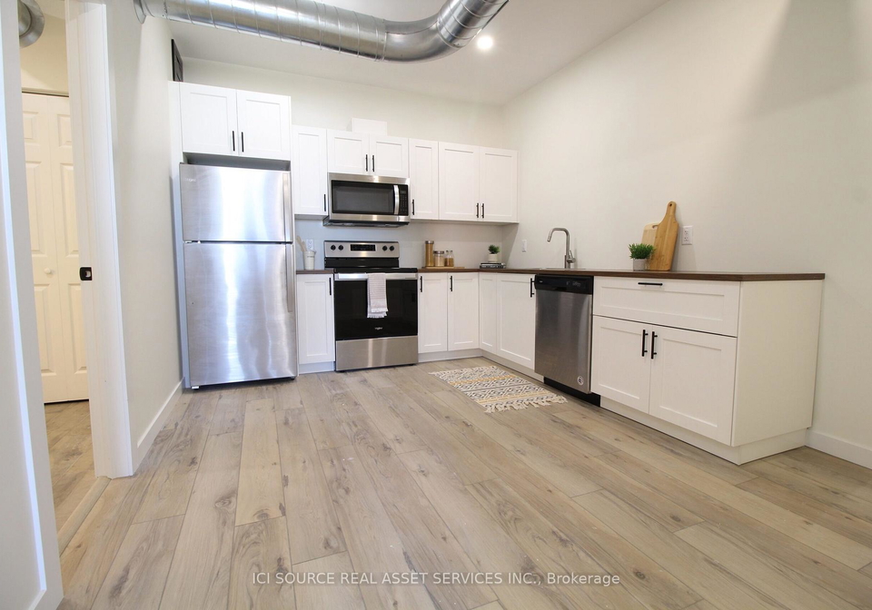 2-talbot-street-s-essex-ontario-x13770382