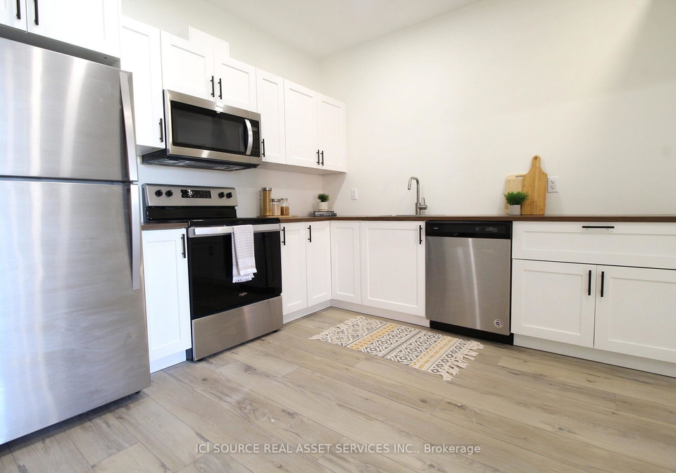 2-talbot-street-s-essex-ontario-x13770382