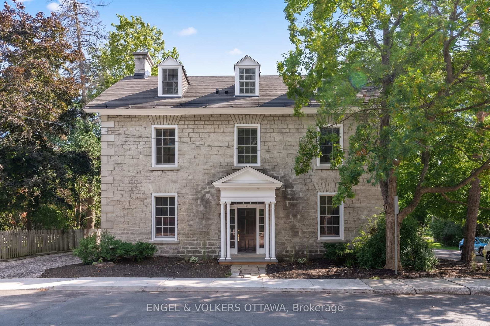 35-mackay-street-ottawa-ontario-x13770658