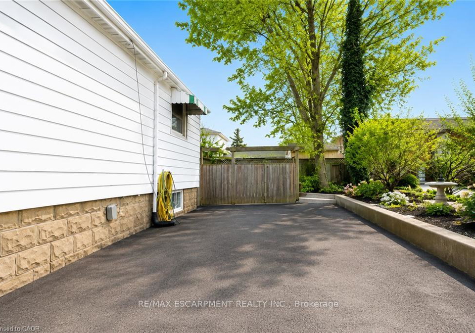 501-upper-wellington-street-hamilton-ontario-x13770936
