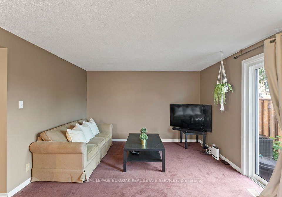 151-gateshead-crescent-hamilton-ontario-x13770976