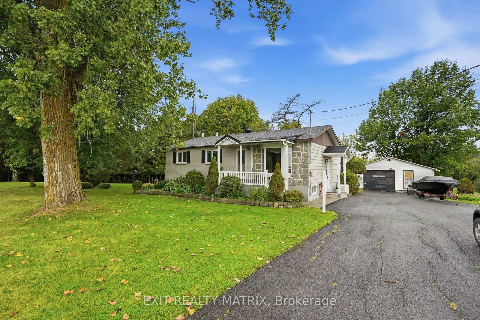 22215-laggan-glenelg-road-north-glengarry-ontario-x13771074
