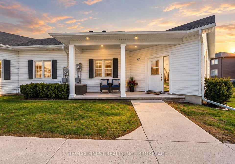 47-lowry-place-loyalist-ontario-x13771210
