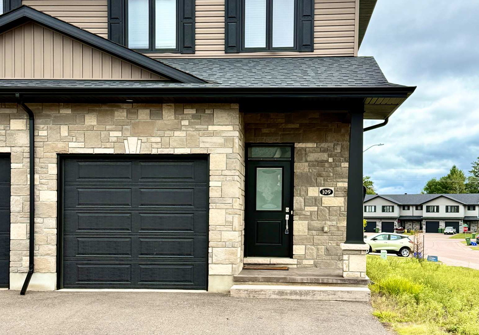 109-chad-street-petawawa-ontario-x13771212