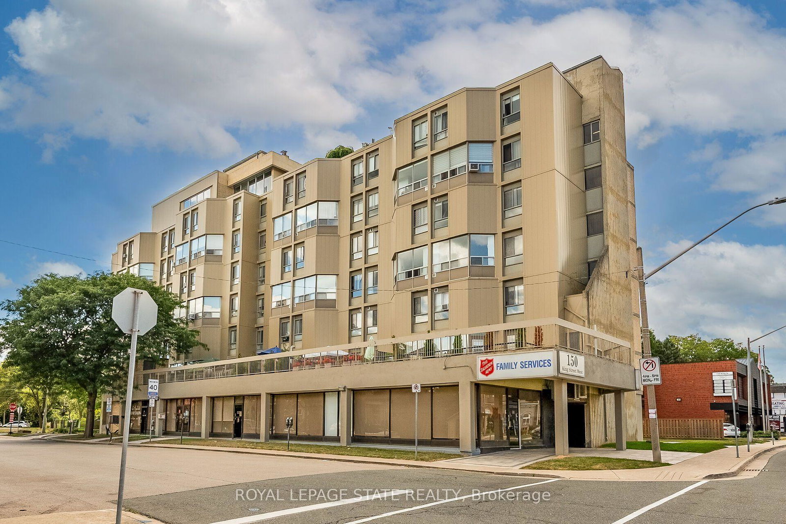 10-john-street-w-hamilton-ontario-x13771222