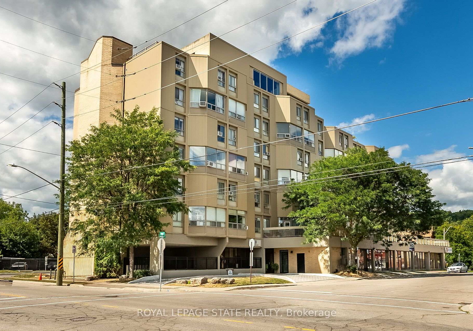 10-john-street-w-hamilton-ontario-x13771222