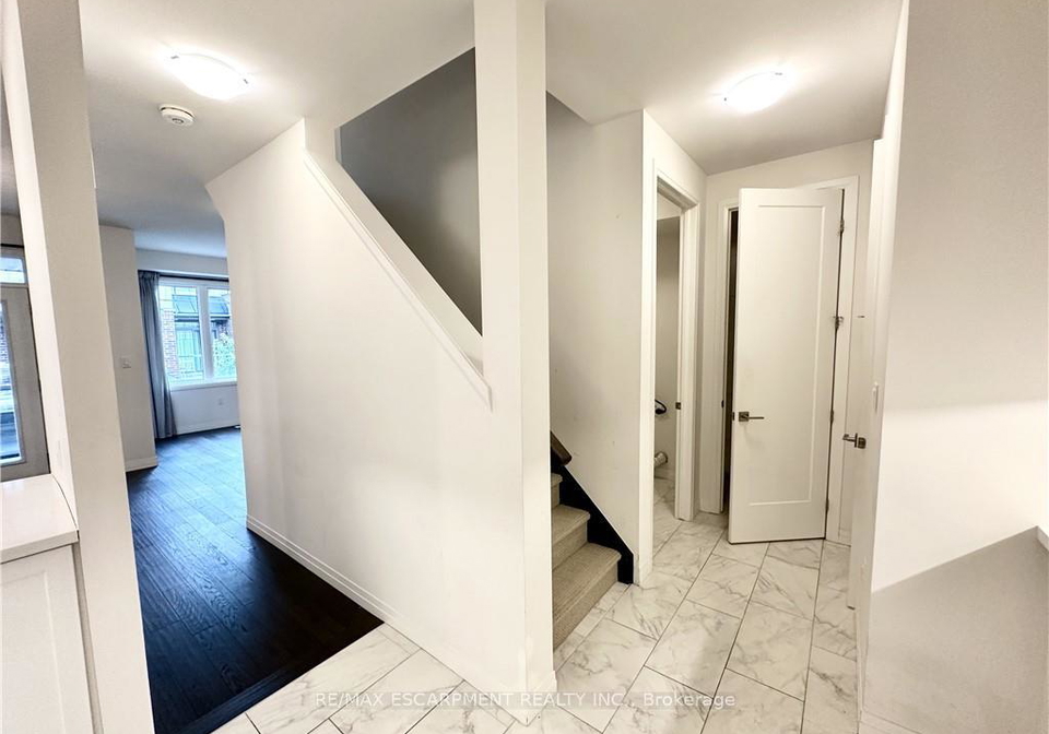 16-ritchie-lane-hamilton-ontario-x13771378