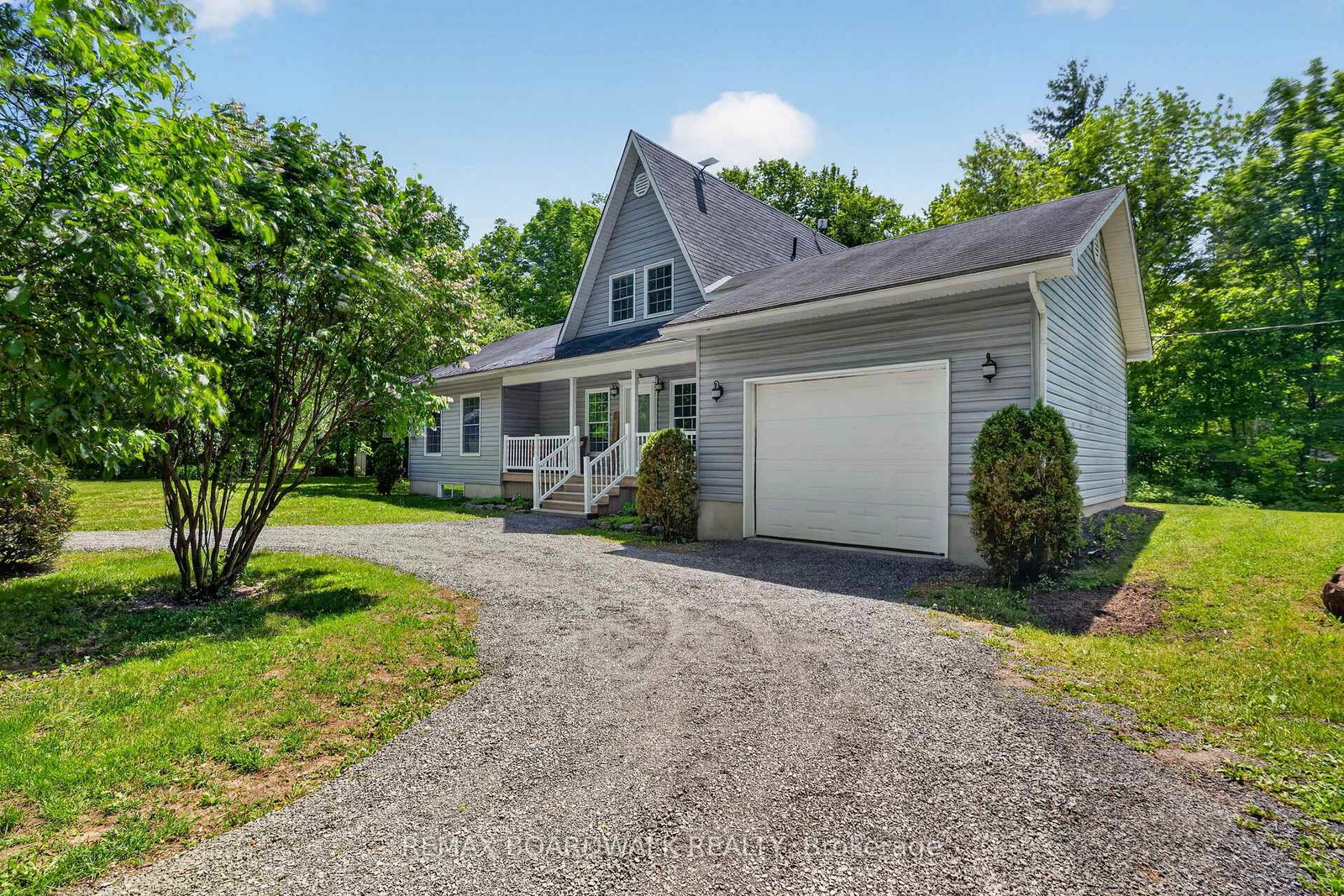 14930-concession-10-11-road-north-stormont-ontario-x13771396