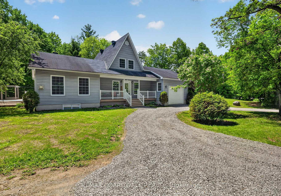 14930-concession-10-11-road-north-stormont-ontario-x13771396