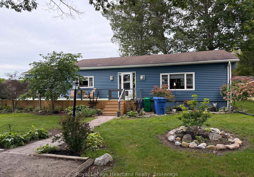 2-huron-lane-ashfield-colborne-wawanosh-ontario-x13771948