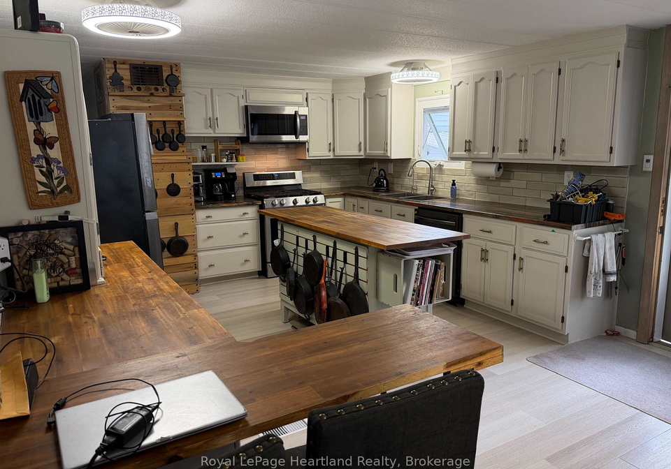2-huron-lane-ashfield-colborne-wawanosh-ontario-x13771948