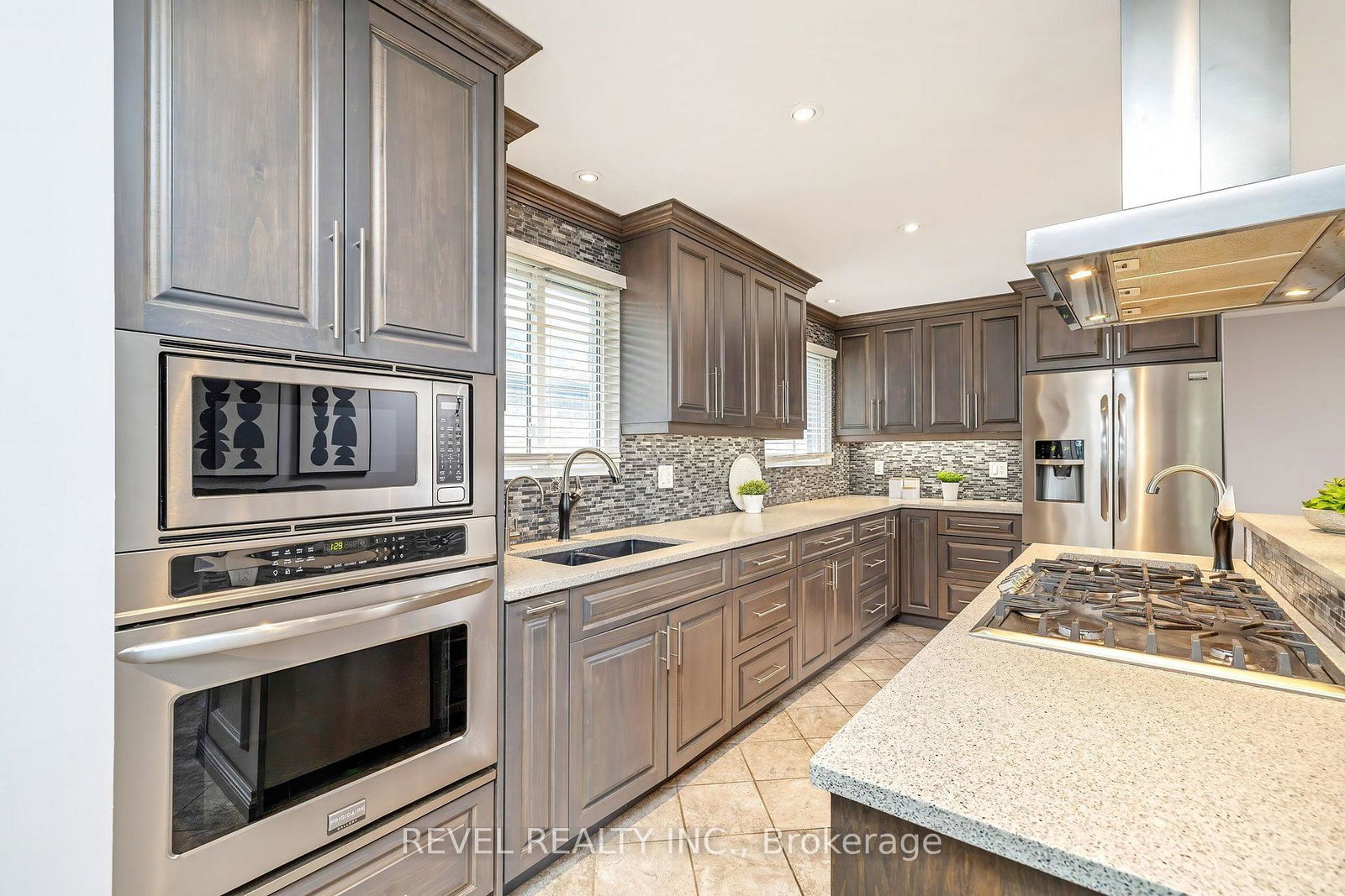 194-hahn-avenue-cambridge-ontario-x13772052