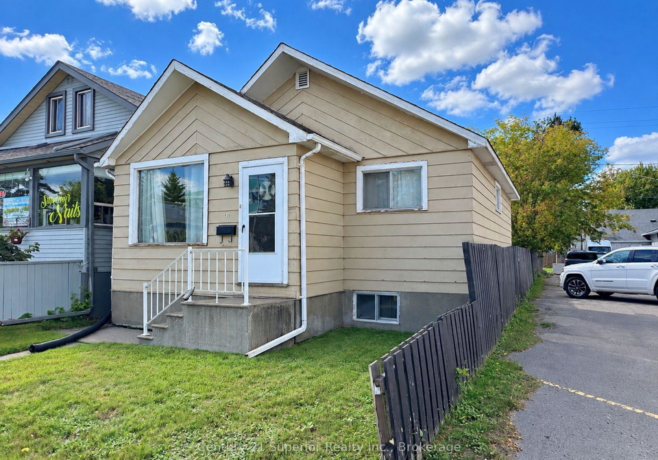 819-may-street-n-thunder-bay-ontario-x13772214