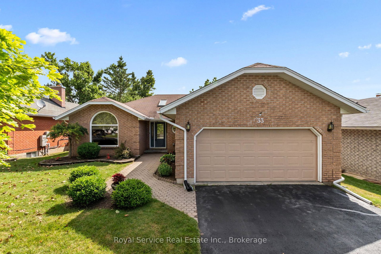 33-russell-hill-road-kawartha-lakes-ontario-x13772294