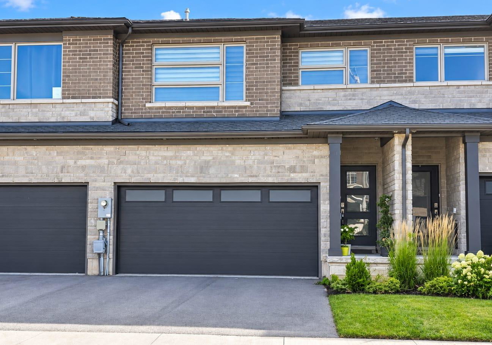 7438-jonathan-drive-niagara-falls-ontario-x13772426