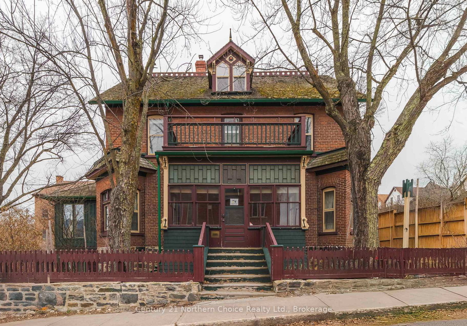 127-fifth-avenue-s-kenora-ontario-x13772634