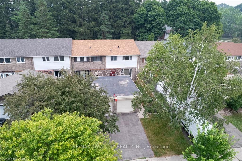 18-ralgreen-crescent-kitchener-ontario-x13772776