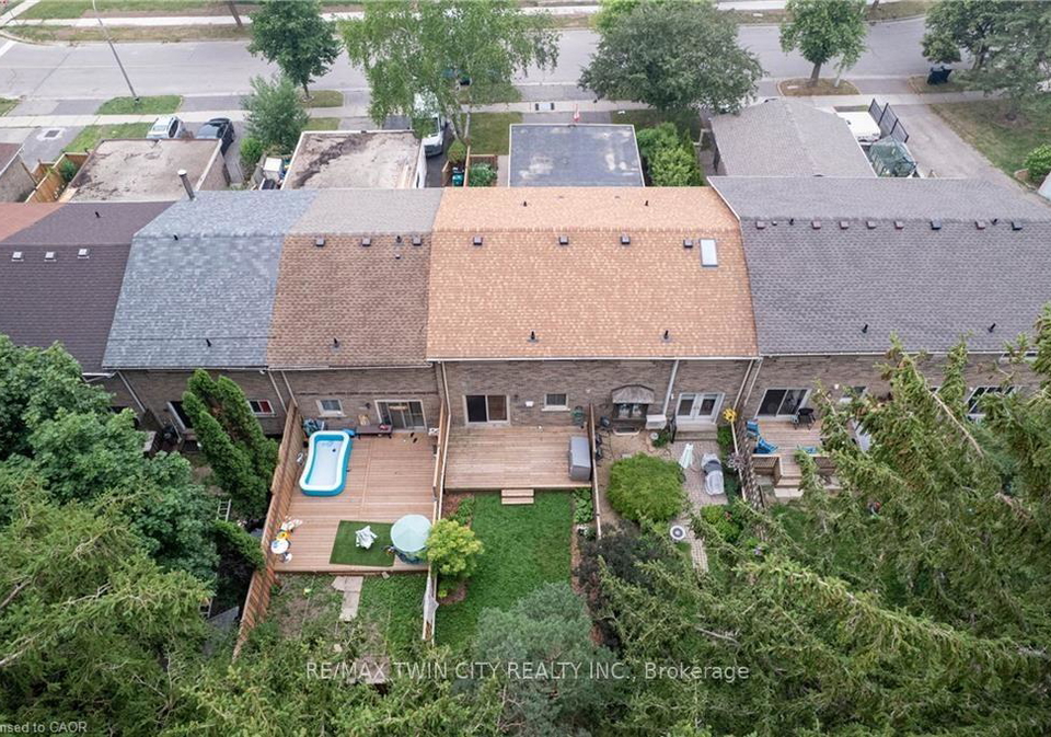 18-ralgreen-crescent-kitchener-ontario-x13772776