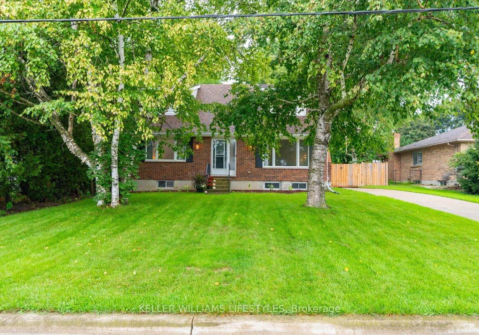 26-arthur-street-lambton-shores-ontario-x13772830