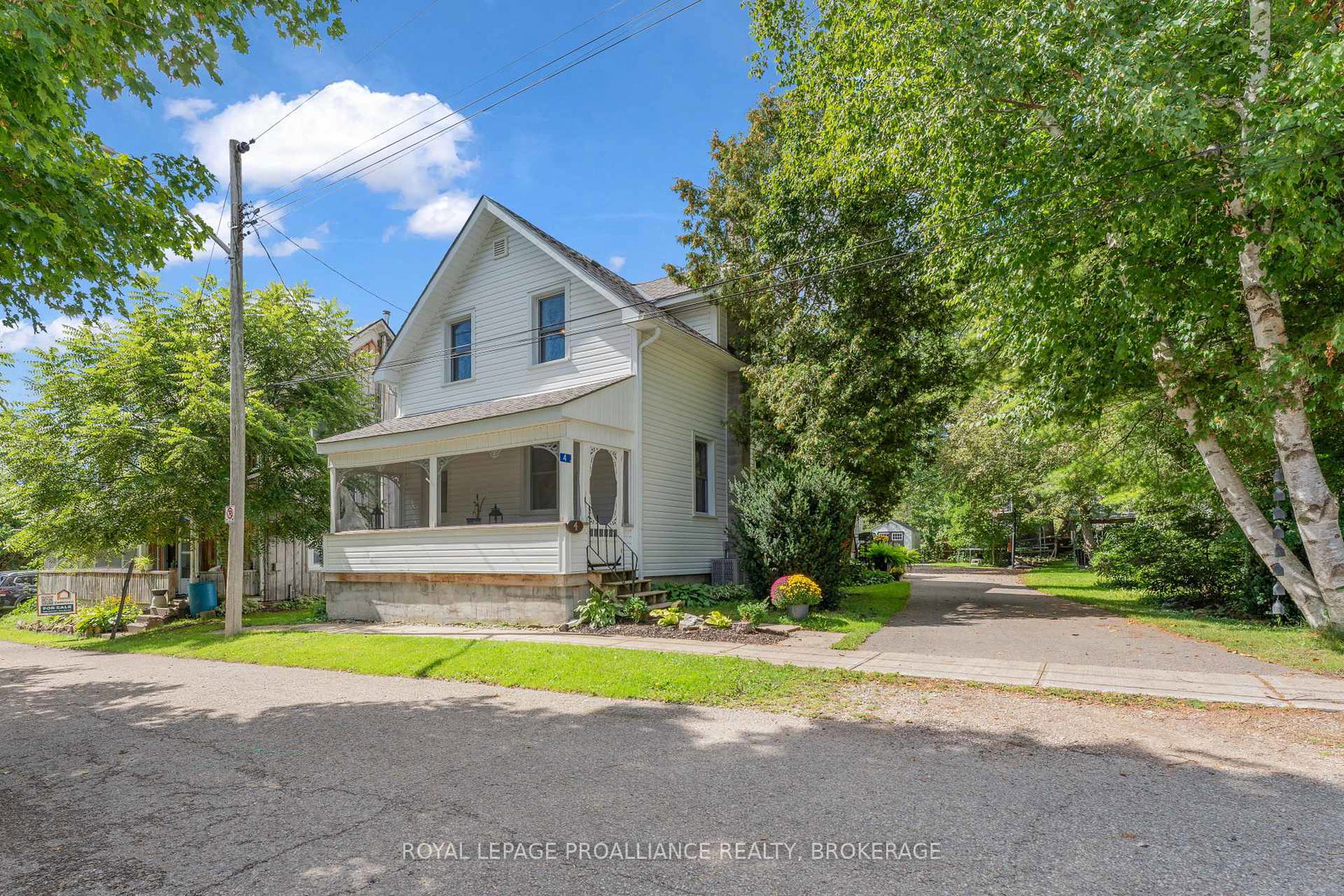 4-miller-street-lansdowne-village-ontario-x13773012