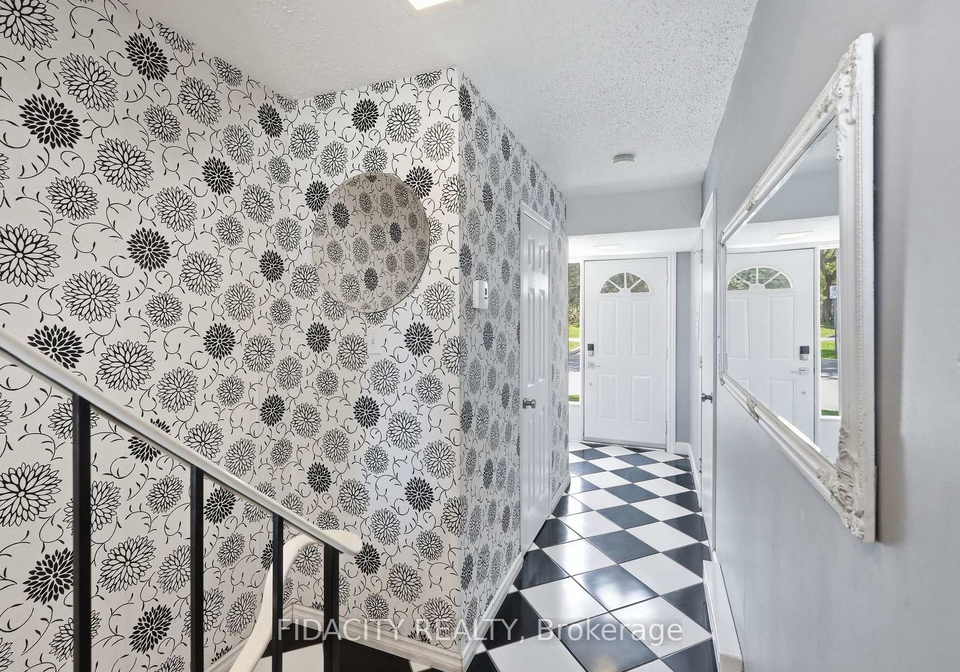320-stowe-court-kanata-ontario-x13773716