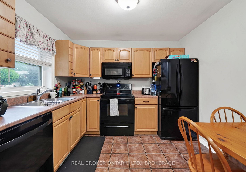 858-chelsea-crescent-cornwall-ontario-x13773890