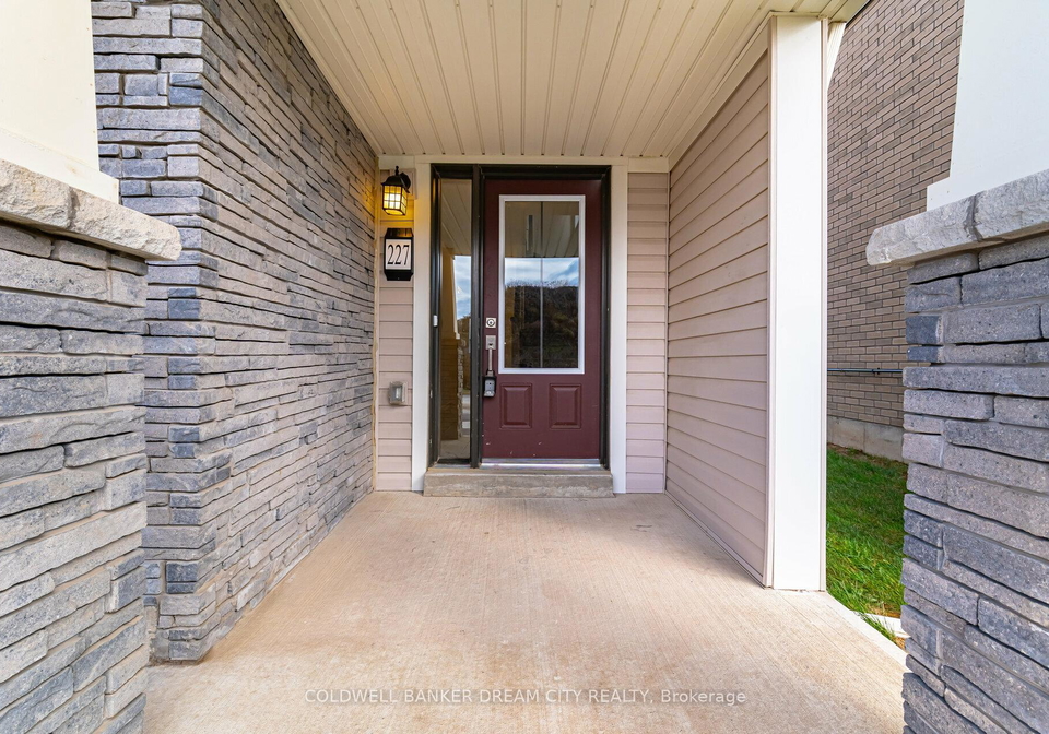 227-gillespie-drive-brantford-ontario-x13773948
