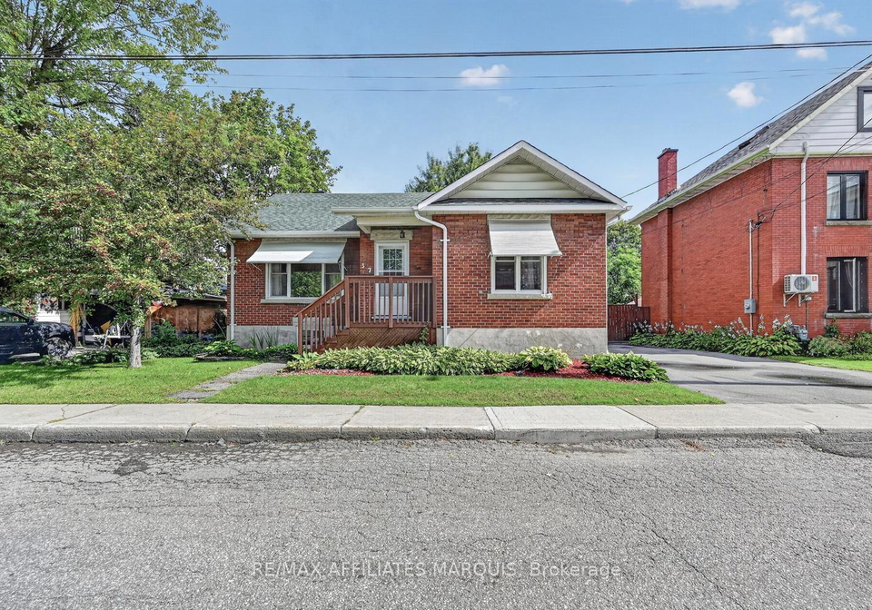 37-ogden-avenue-smiths-falls-ontario-x13774046