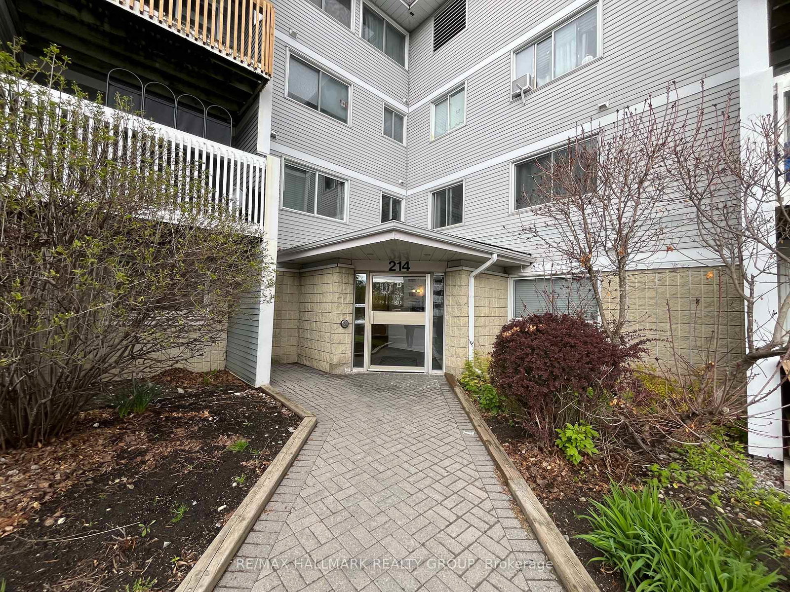 214-viewmount-drive-ottawa-ontario-x13774356